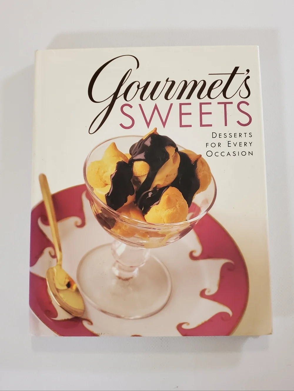 🟢 Gourmet's Sweets: Desserts for Every Occasion Cookbook